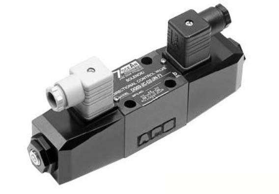 空氣能采暖中，電磁換向閥的工作原理以及作用